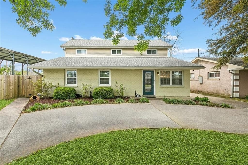 6 bedroom house for sale at 45 E Chalmette Cir Chalmette - $299,000