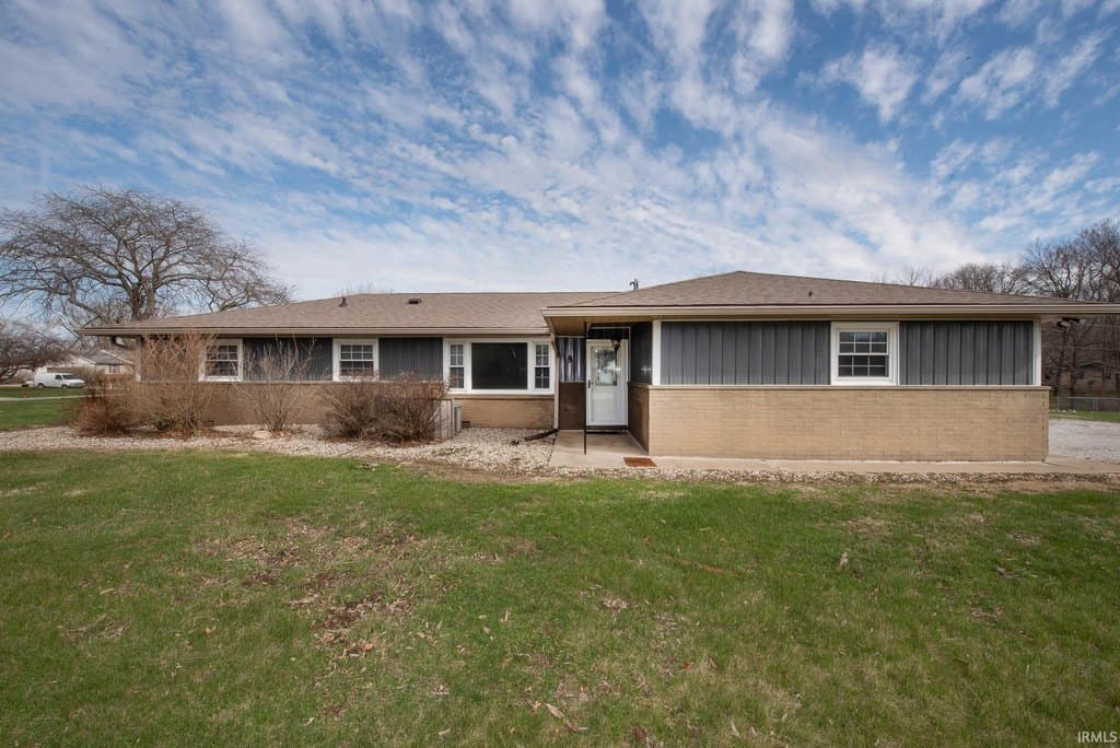 4 bedroom house for sale at 5 Samuel Ct Lafayette - $275,000