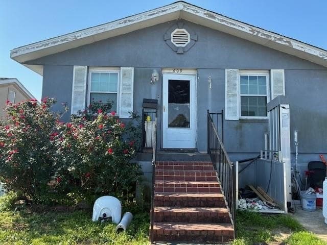 3 bedroom house for sale at 609 Vanderbilt Ln Kenner 70065 - $199,000