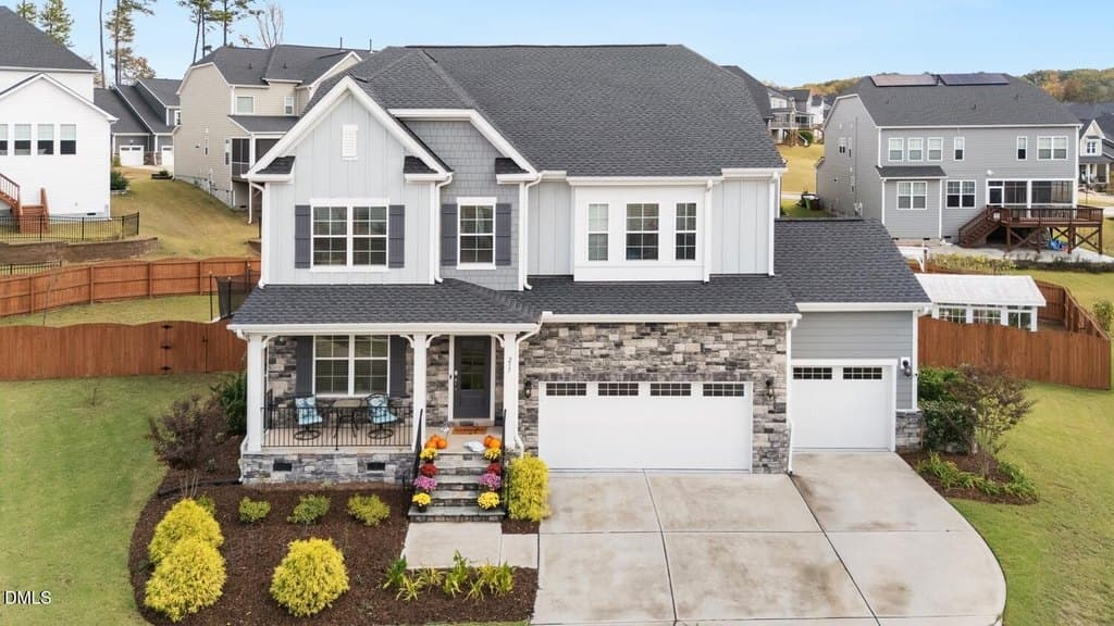 5 bedroom house for sale at 217 Alberta Pines Ct Holly Springs 27540 - $825,000