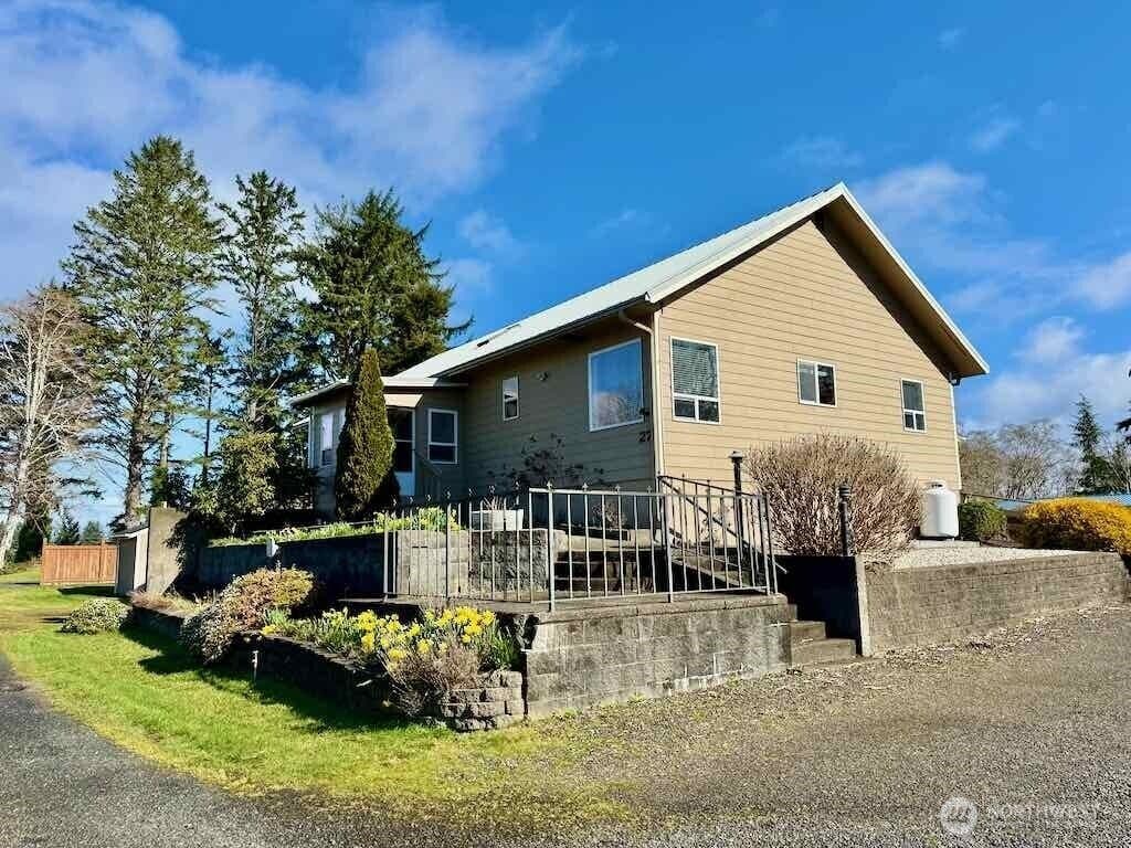 3 bedroom house for sale at 27 Ocosta Sixth St Aberdeen - $550,000