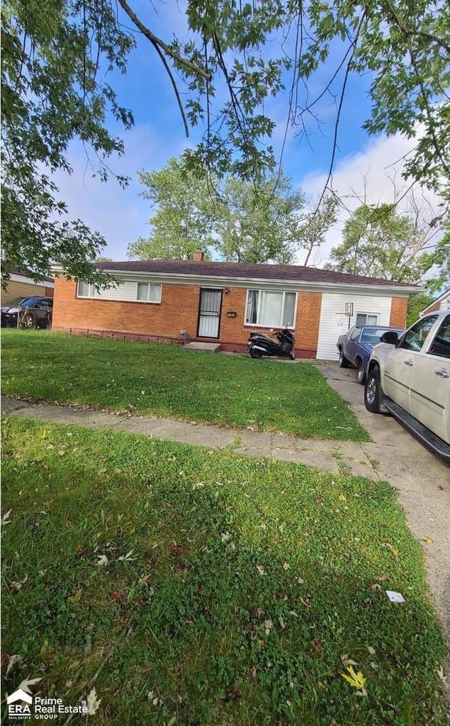 4 bedroom house for sale at 6163 Magnolia Dr Beecher - $69,000