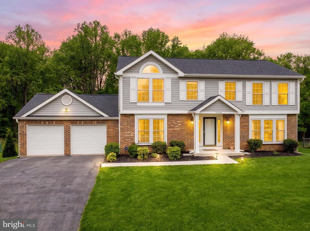6 bedroom house for sale at 1316 Windmill Ln Silver Spring 20905 - $775,000