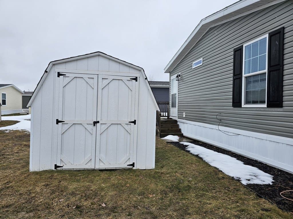 3 bedroom mobile home for sale at 2150 Friendship Dr Traverse City 49686 - $115,000