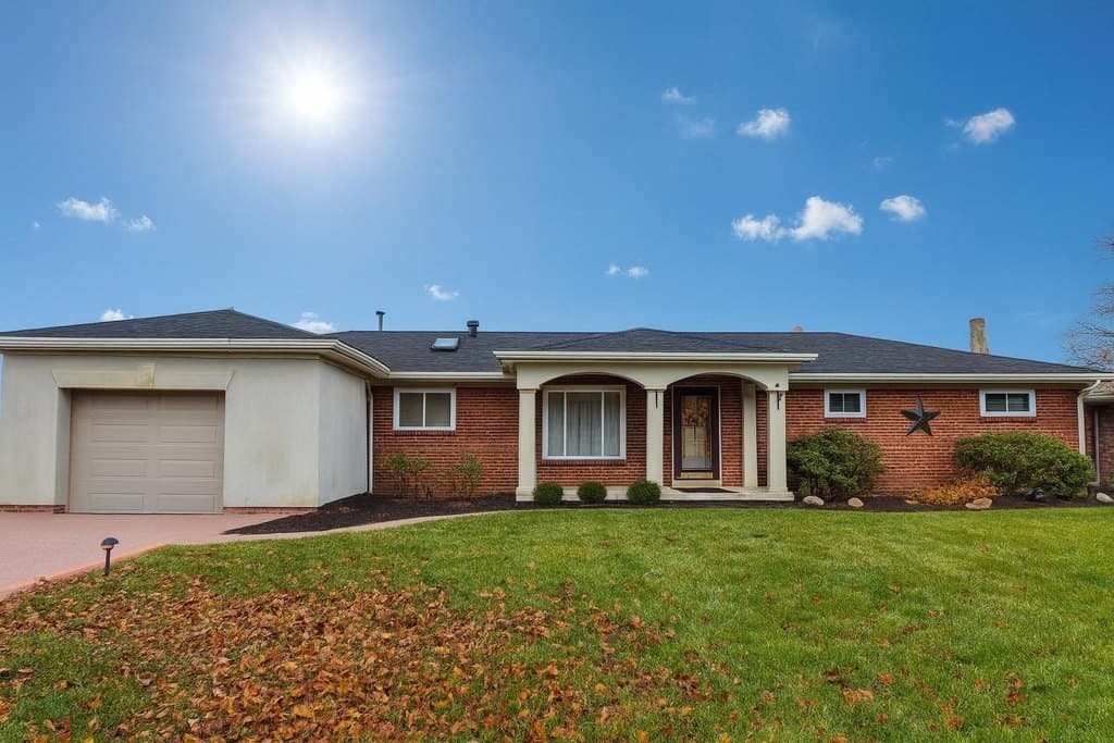 2 bedroom house for sale at 82 Twp Rd # 1154 Burlington - $325,000