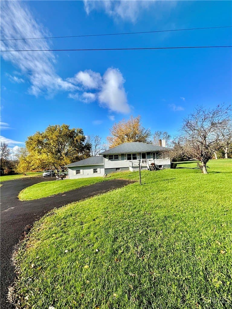 3 bedroom house for sale at 6939 State Route 90 N Aurelius - $219,900