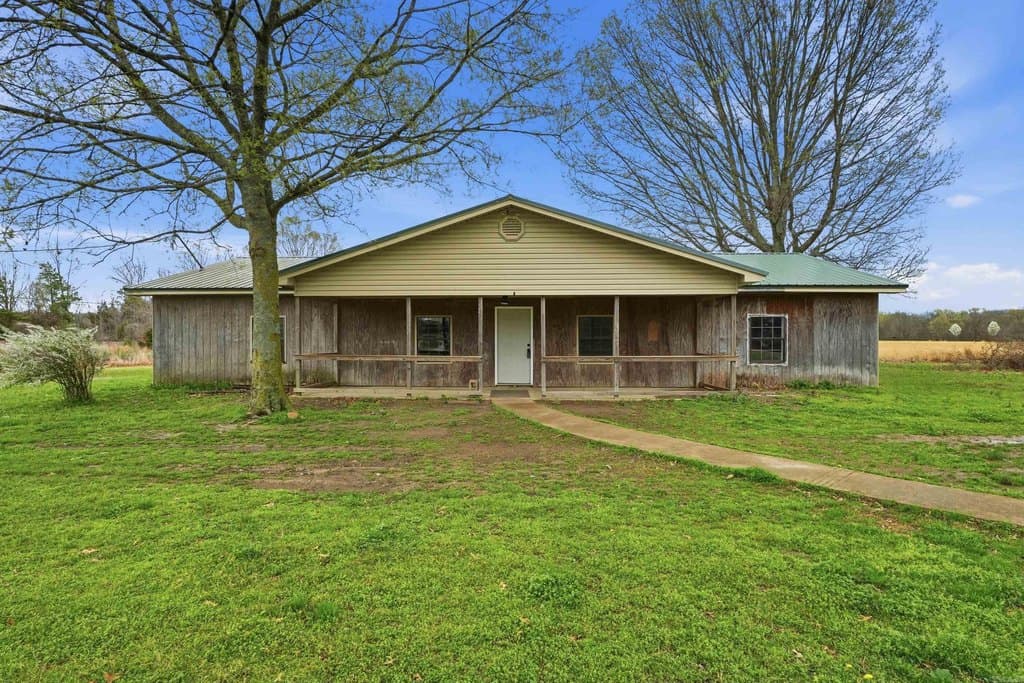 3 bedroom house for sale at 103 Hurricane Lake Rd Bald Knob - $175,000