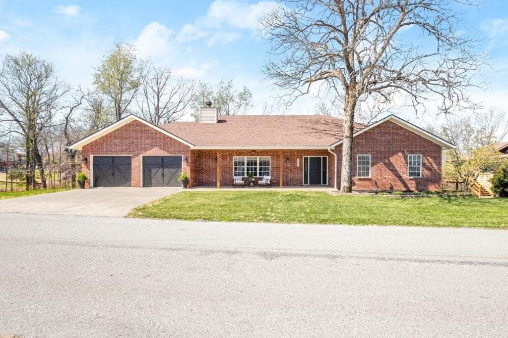 4 bedroom house for sale at 8225 Old White River Rd Rogers 72756 - $668,000