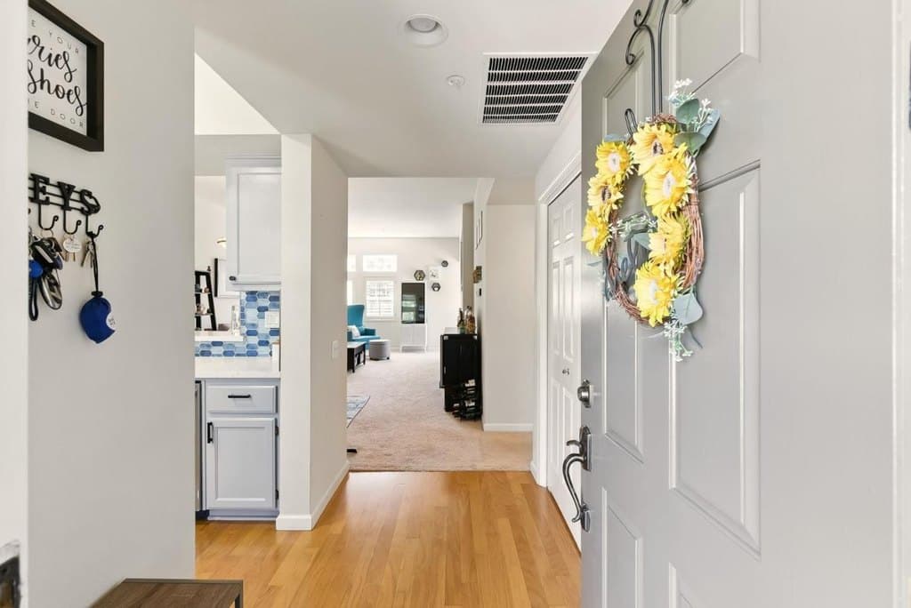 3 bedroom condo for sale at 633 Swallowtail Ct Brisbane - $820,000
