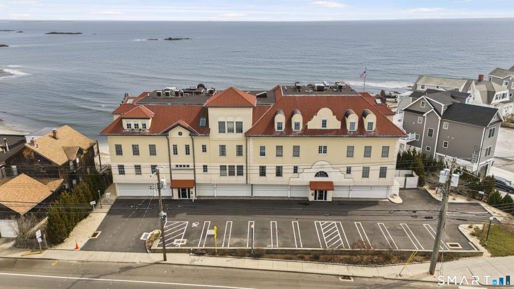2 bedroom condo for sale at 1 Merwin Ave Apt A1 Milford 06460 - $645,000