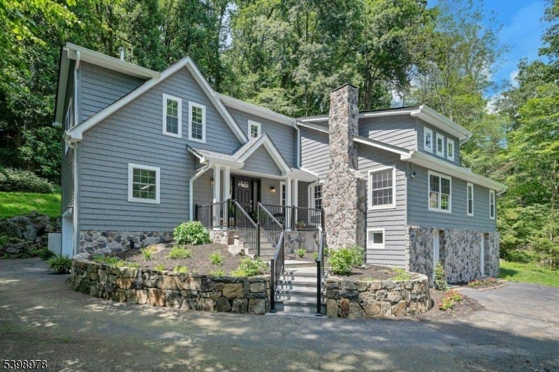 3 bedroom house for sale at 26 Woodland Rd Brookside - $1,330,000