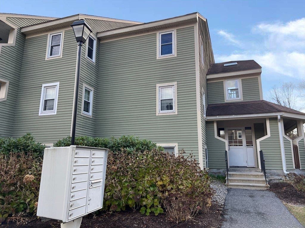 2 bedroom condo for sale at 164 Heritage Dr Unit 164 Northbridge - $315,000