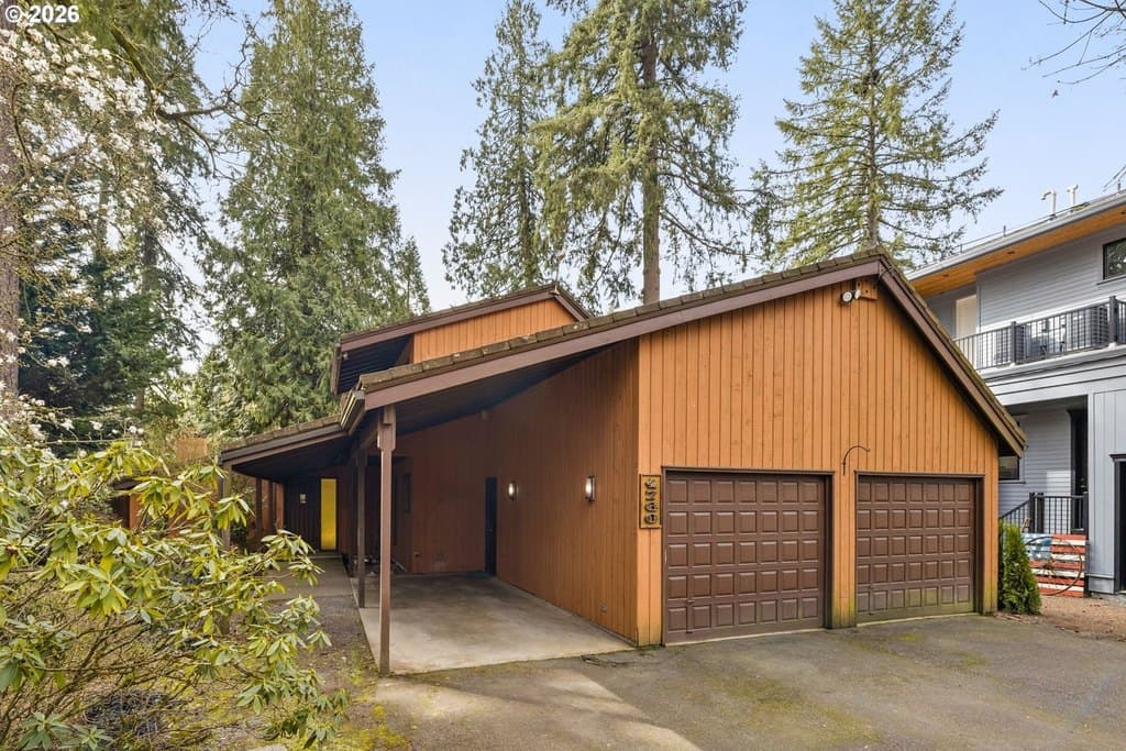 4 bedroom house for sale at 4760 Dogwood Dr Lake Oswego 97035 - $995,000