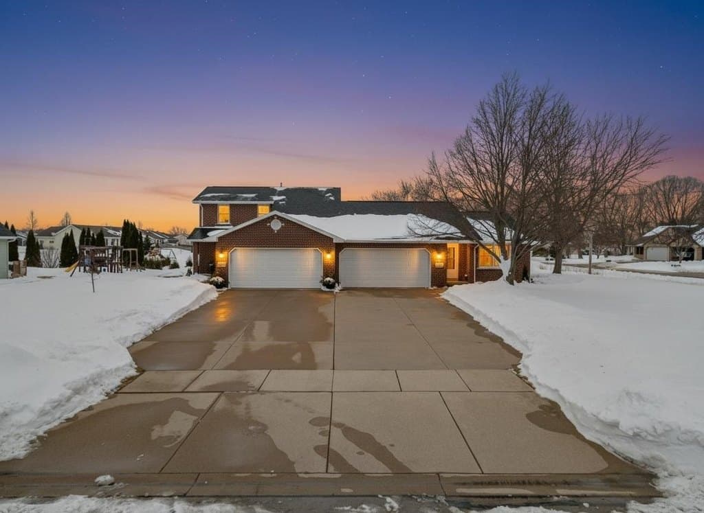 multi-family for sale at 1528 Van Rd Bellevue - $499,900