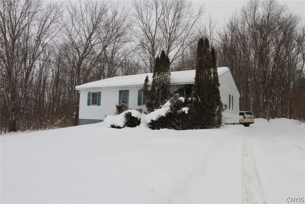 2 bedroom house for sale at 1564 County Route 12 Central Square - $147,500