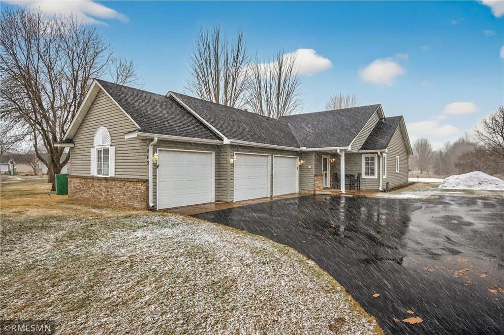 2 bedroom townhouse for sale at 1843 Pioneer Ln Centerville - $409,900