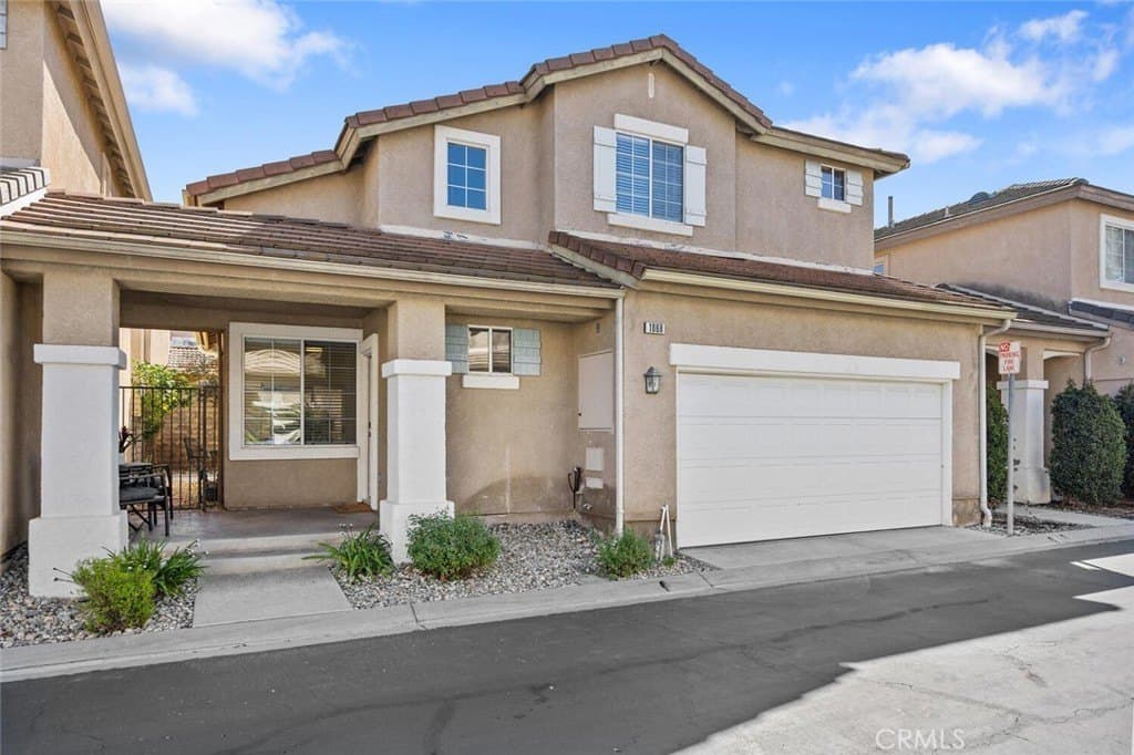 3 bedroom house for sale at 1868 Day Lily Ln Simi Valley 93065 - $719,900