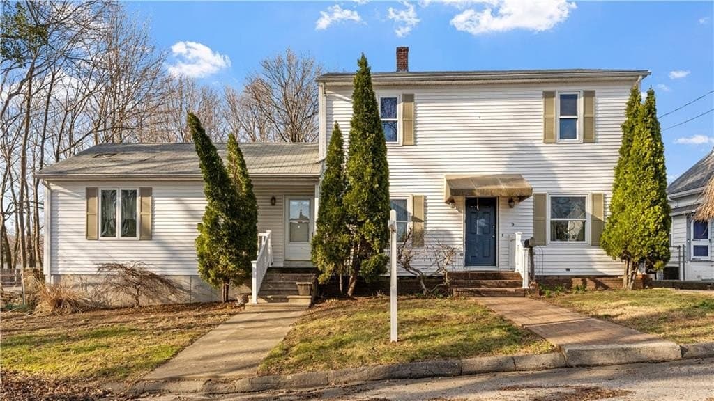 4 bedroom house for sale at 9 Williston St Cranston 02920 - $549,900