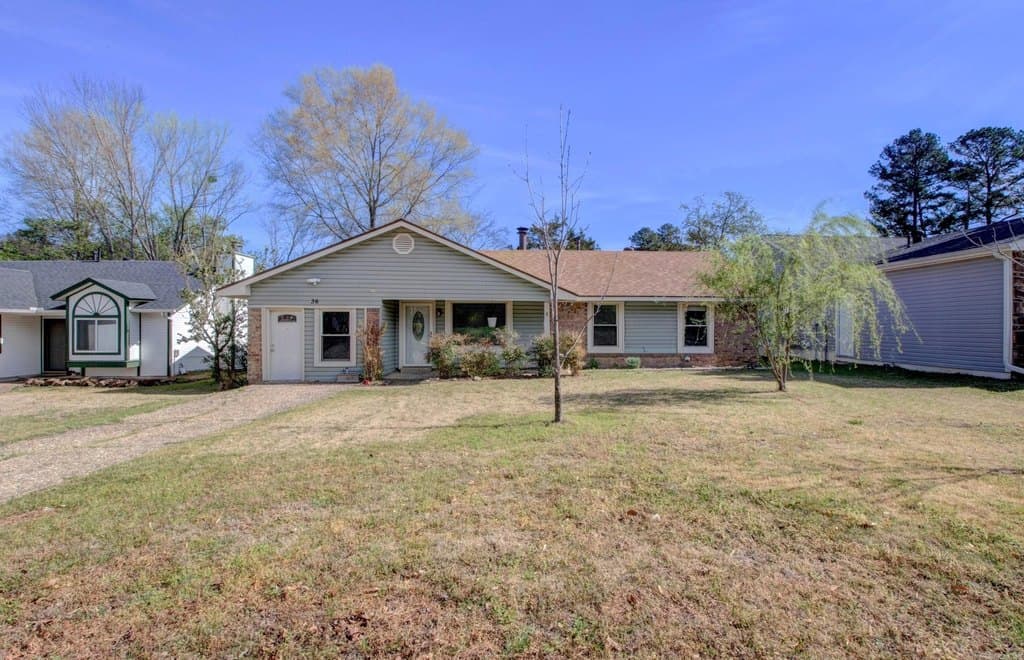 3 bedroom house for sale at 36 Kingspark Dr Maumelle 72113 - $218,500