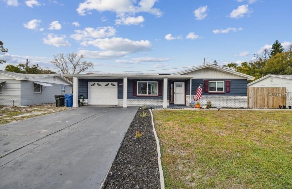 2 bedroom house for sale at 3257 Masonville Loop Beacon Square - $259,000