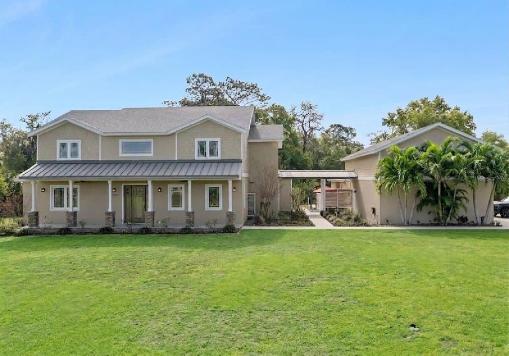 4 bedroom house for sale at 15503 Trotting Horse Ln Tavares 32778 - $1,299,999