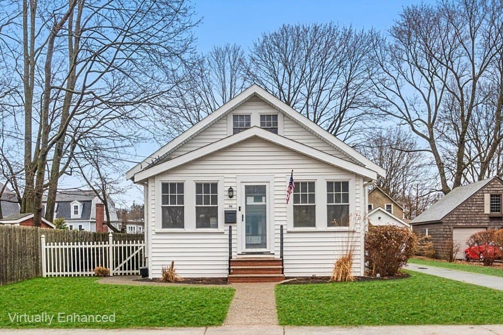 2 bedroom house for sale at 24 Franklin St Stoughton 02072 - $474,900
