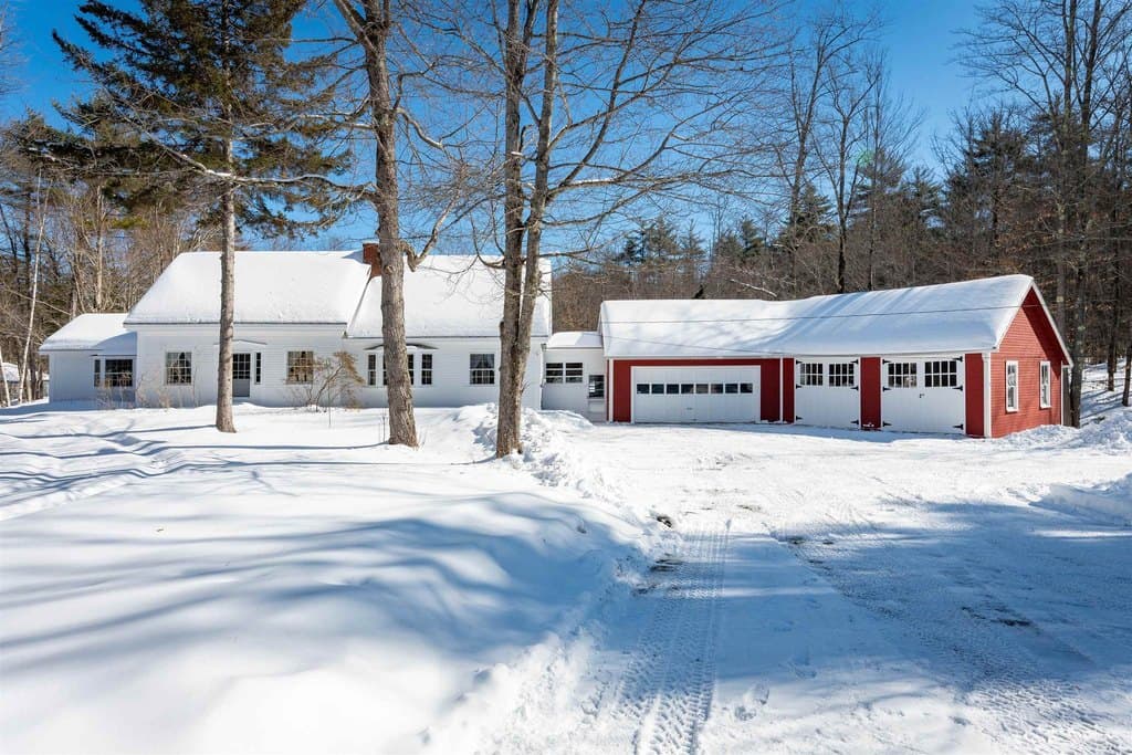 3 bedroom house for sale at 47 Stage Coach Rd Alton - $575,000