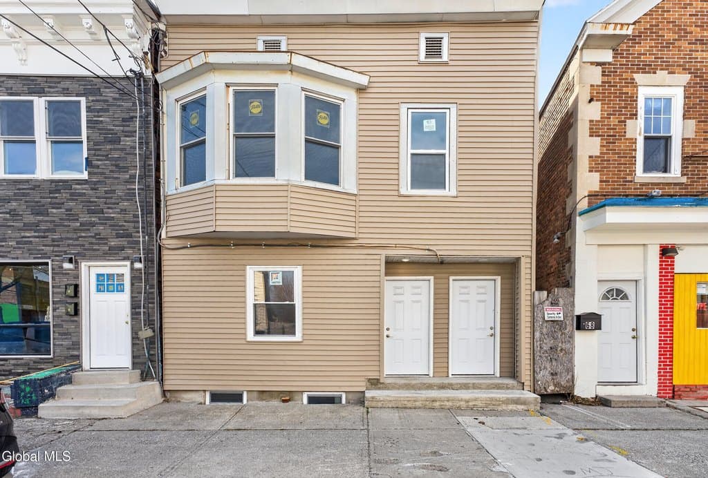 4 bedroom multi-family for sale at 70 N Lake Ave Albany - $339,000