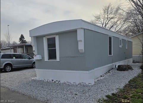 2 bedroom mobile home for sale at 9151 Mentor Ave Mentor 44060 - $20,000