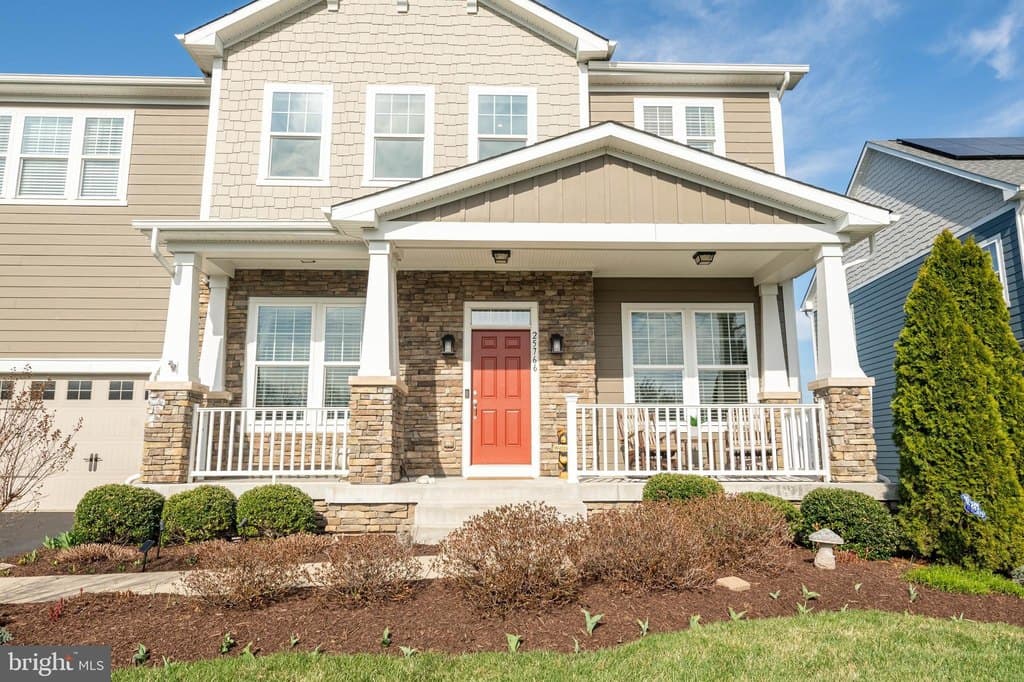 5 bedroom house for sale at 25766 Forerunner Ln Aldie - $1,425,000