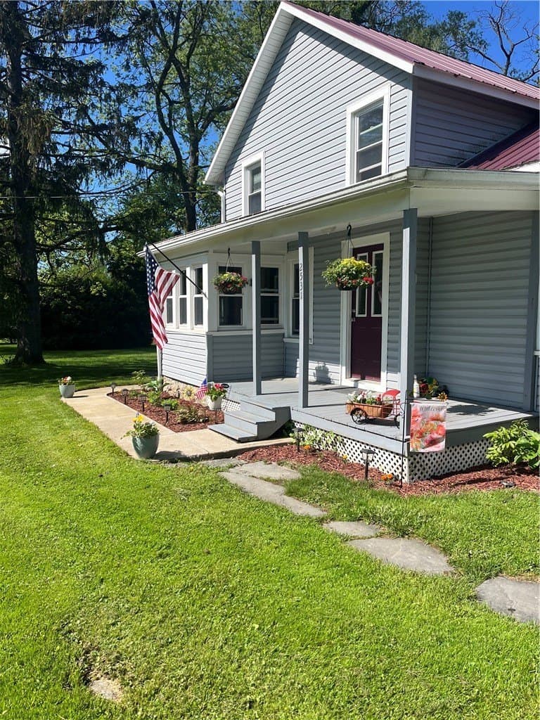 3 bedroom house for sale at 2531 State Route 34B Aurora - $214,900