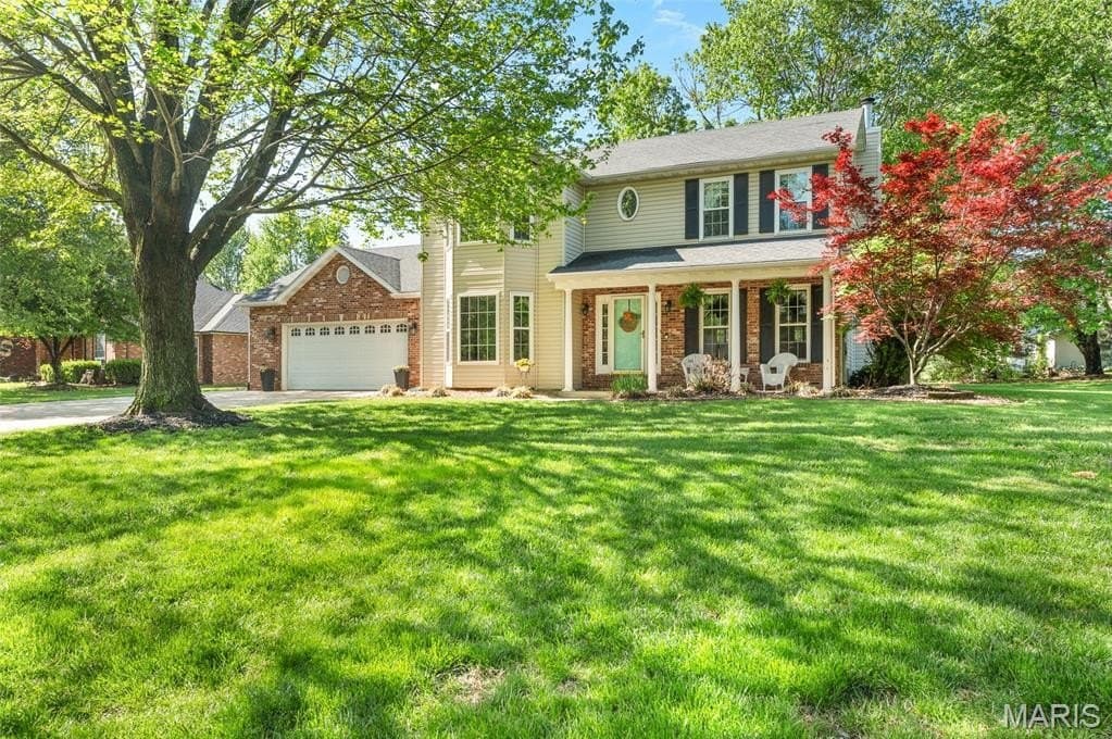 4 bedroom house for sale at 102 Timberwood Ln Collinsville 62234 - $385,000