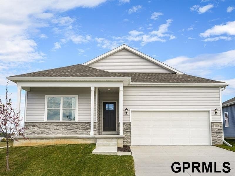4 bedroom house for sale at 20450 Emiline St Gretna 68028 - $410,990