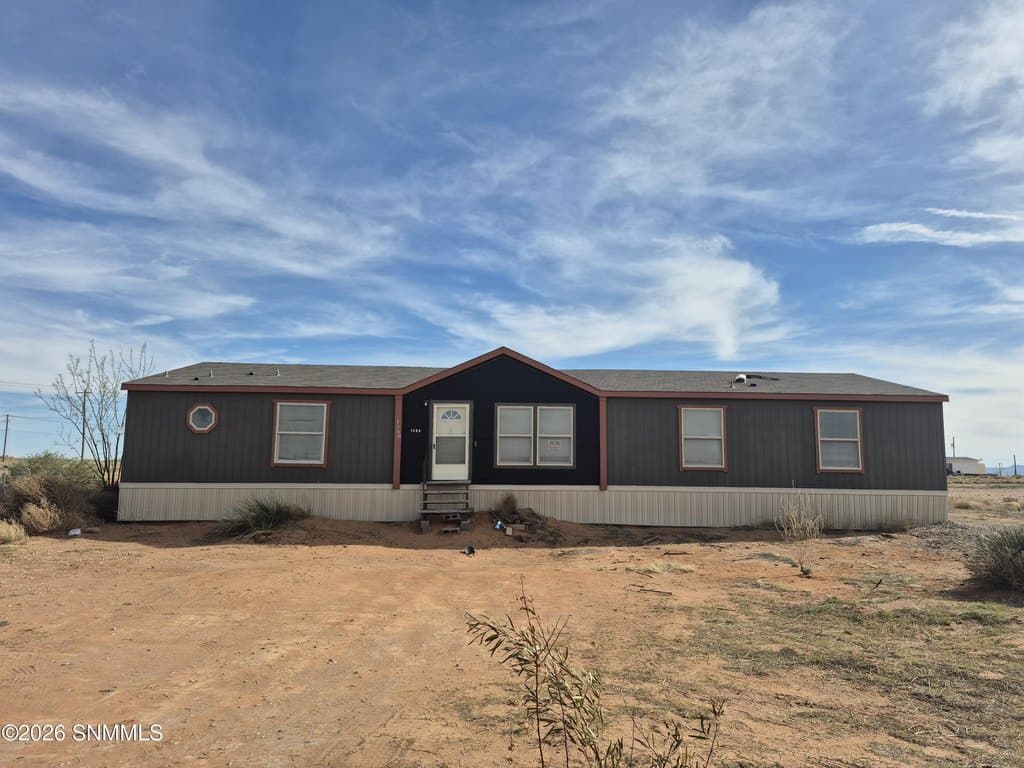 5 bedroom mobile home for sale at 1388 Sahara Desert Dr Chaparral - $165,000