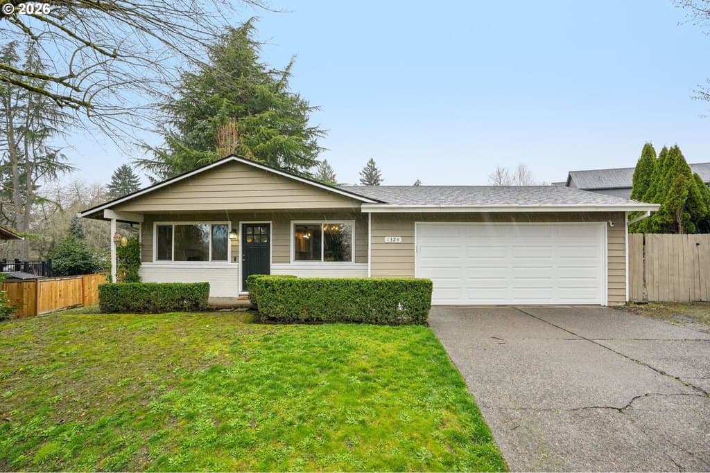 4 bedroom house for sale at 1324 Farrvista Dr West Linn 97068 - $560,000