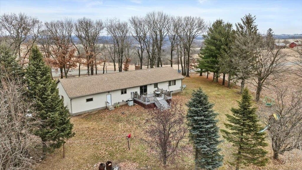 2 bedroom house for sale at W997 Hammes Rd Bangor - $479,900