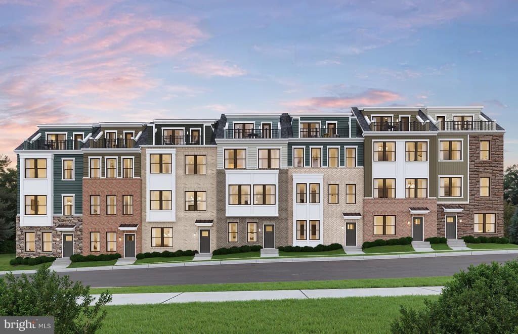 3 bedroom townhouse for sale at 42611 Black Angus Dr Broadlands - $779,990