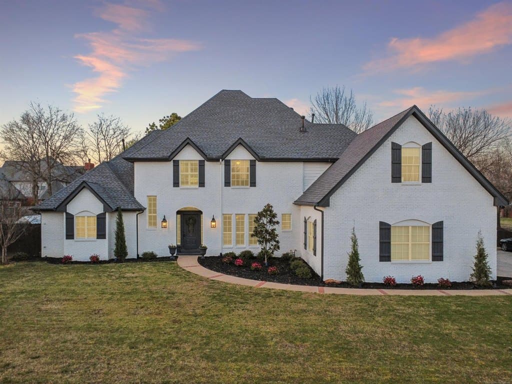 4 bedroom house for sale at 13305 E 93rd St N Owasso 74055 - $569,900