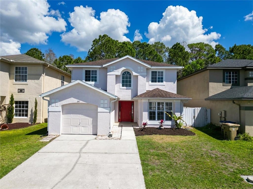 4 bedroom house for sale at 241 Coralwood Ct Kissimmee - $400,000