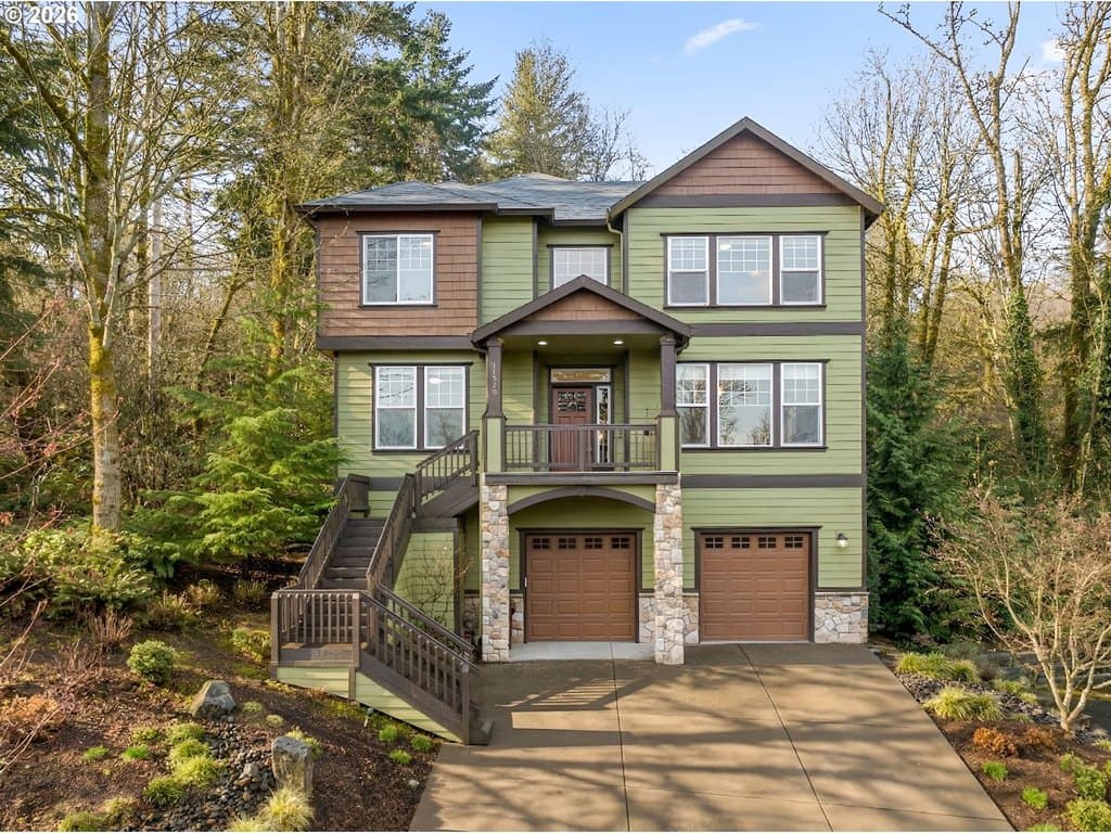 4 bedroom house for sale at 11546 SE Lincoln Heights St Happy Valley 97086 - $785,000