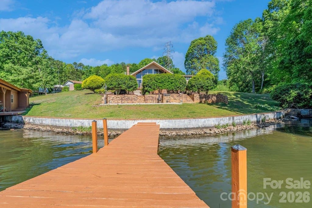 2 bedroom house for sale at 24422 Strand Dr Albemarle - $850,000