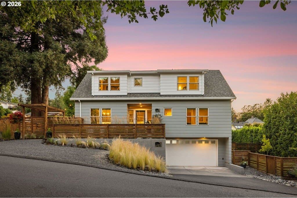 4 bedroom house for sale at 905 Laurel St Lake Oswego 97034 - $1,380,000