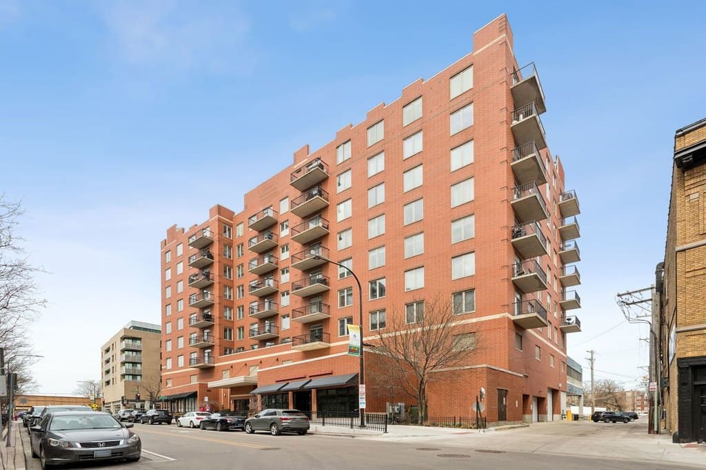 3 bedroom condo for sale at 515 Main St Apt 802 Evanston 60202 - $539,000