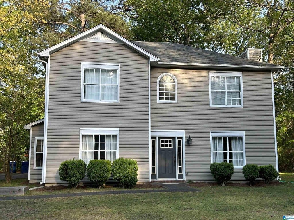 3 bedroom house for sale at 409 Dogwood Cv Alabaster - $320,000