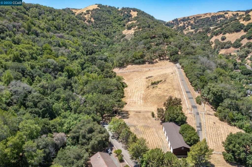 6 bedroom house for sale at 5433 Alhambra Valley Rd Alhambra Valley - $2,754,000