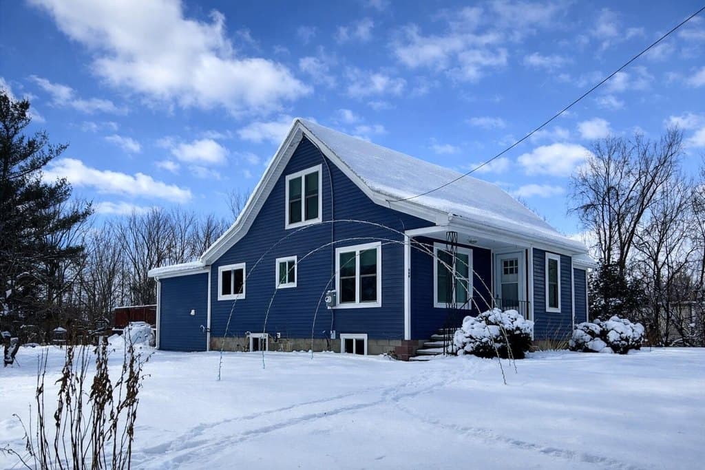 4 bedroom house for sale at 559 Perry Mills Rd Champlain - $345,000