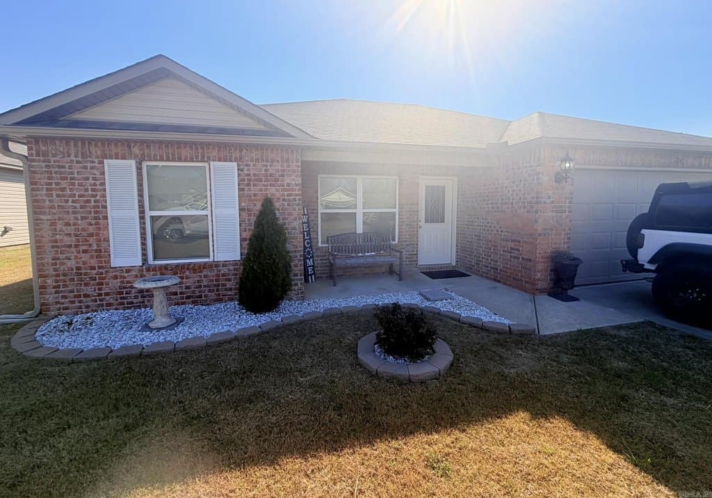 3 bedroom house for sale at 124 Harvest Dr Beebe - $202,900