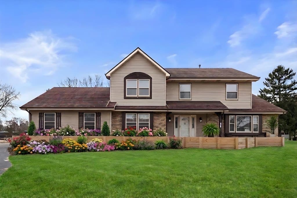 5 bedroom house for sale at 2205 2nd St Kenosha 53140 - $659,900