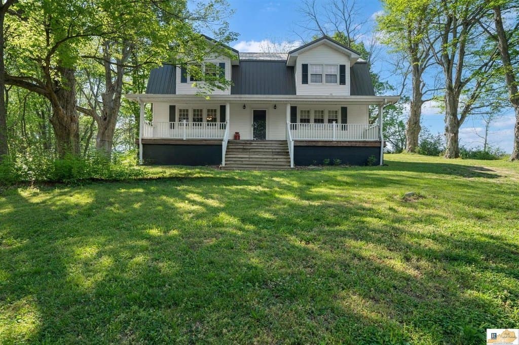 4 bedroom house for sale at 1580 Coral Hill Rd Glasgow 42141 - $325,000