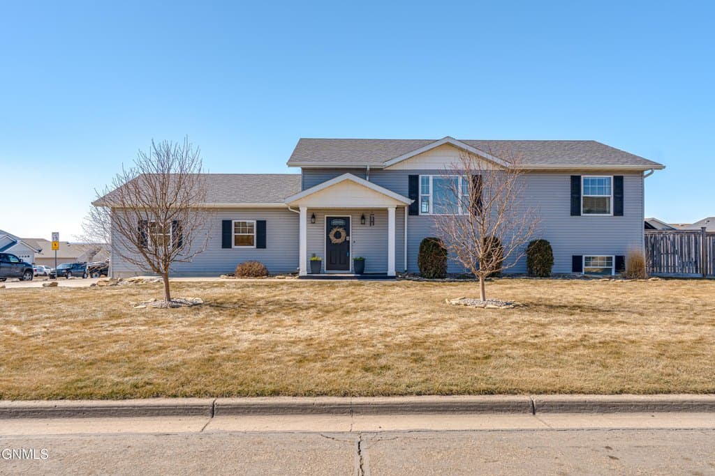 4 bedroom house for sale at 6524 Edgerly Ln Lincoln 58504 - $369,900